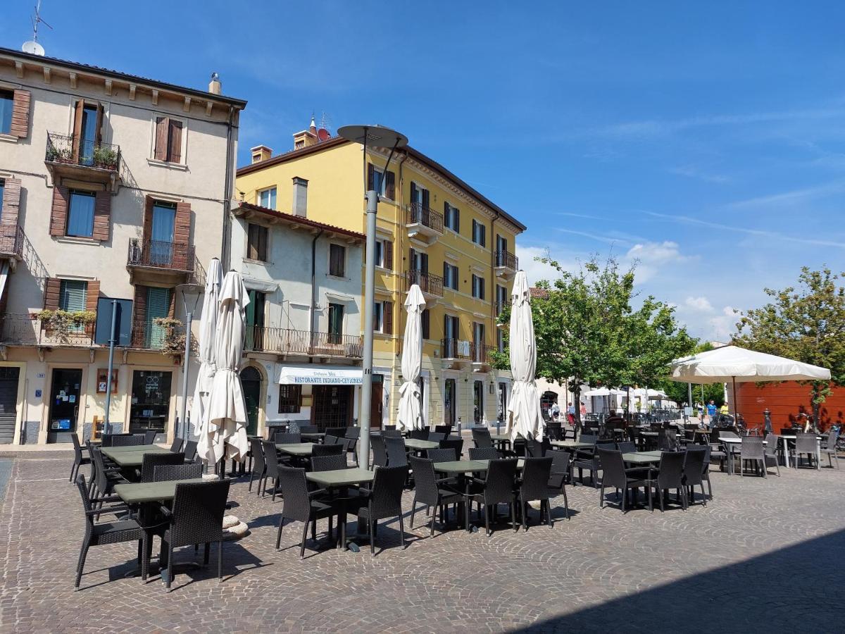 Homethirtyfour * Verona